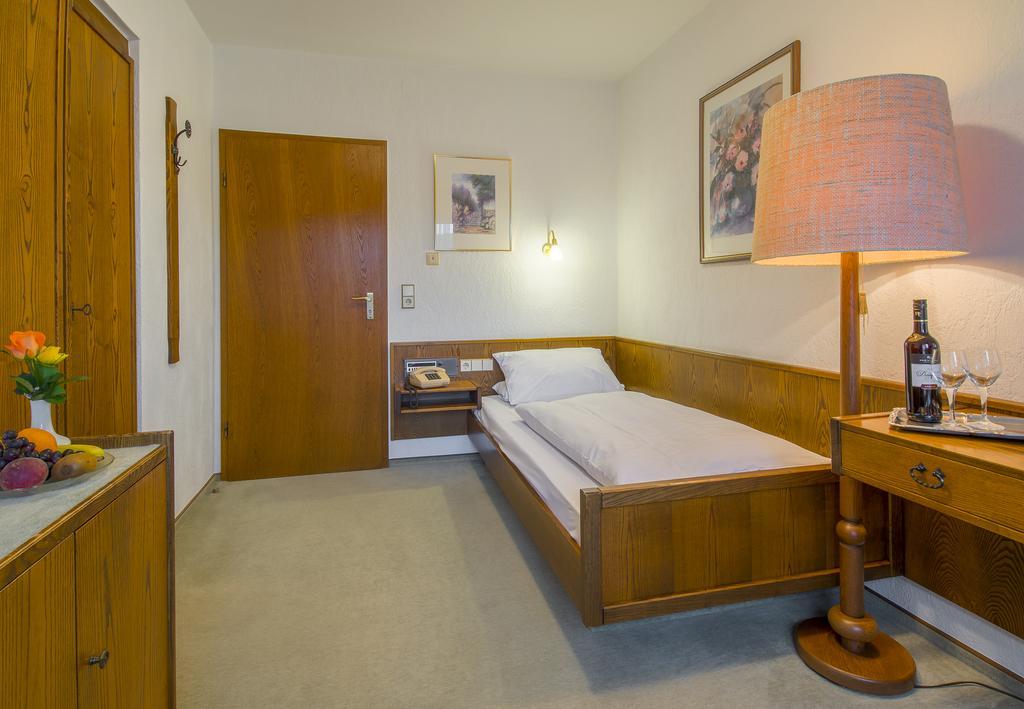 Hotel Schloessmann Garni Bad König Chambre photo