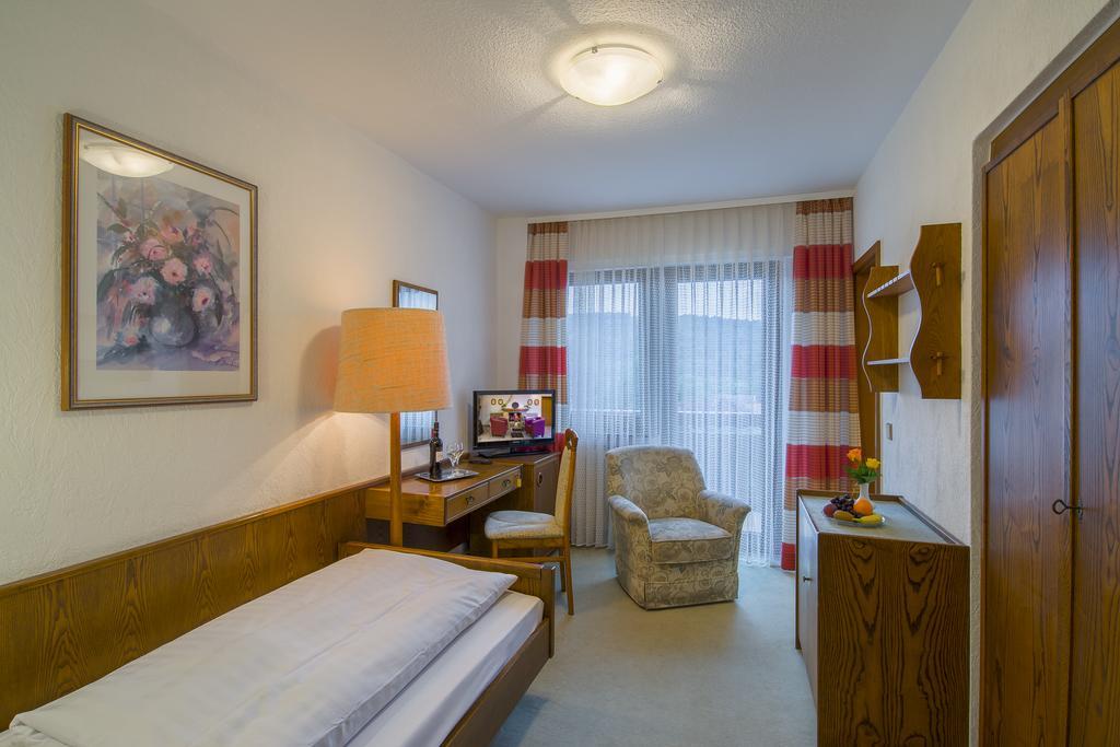 Hotel Schloessmann Garni Bad König Chambre photo